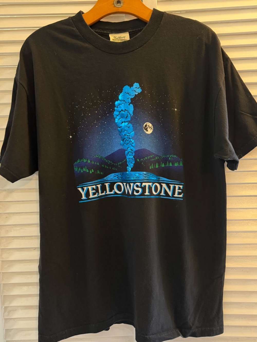 Yellowstone Graphic T-Shirt Black Nature Night Sky Tee Size Large